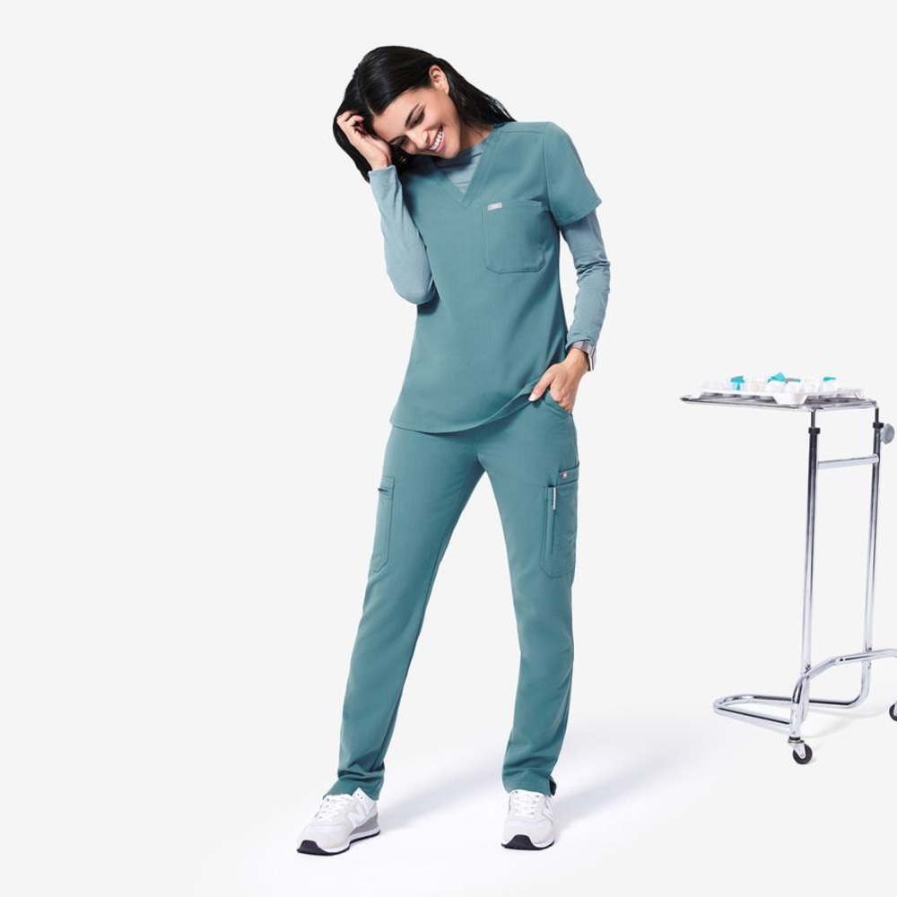 FIGS Hydrogreen Catarina one pocket scrub top